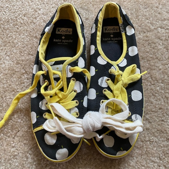 Keds Shoes - Keds X kate spade ~ Apple Print Sneakers ~ Size 6.5